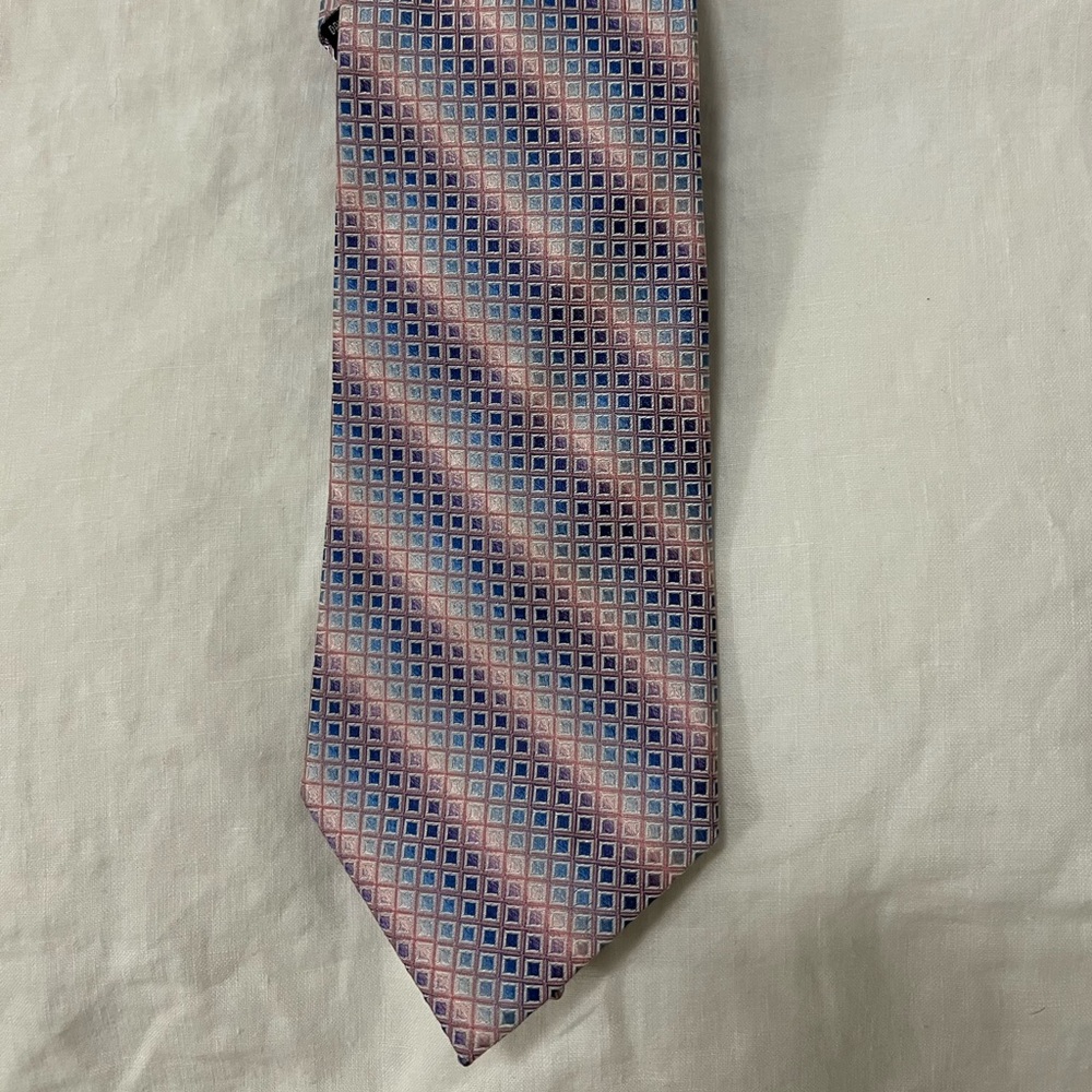 Guy Laroche 100% Silk Tie